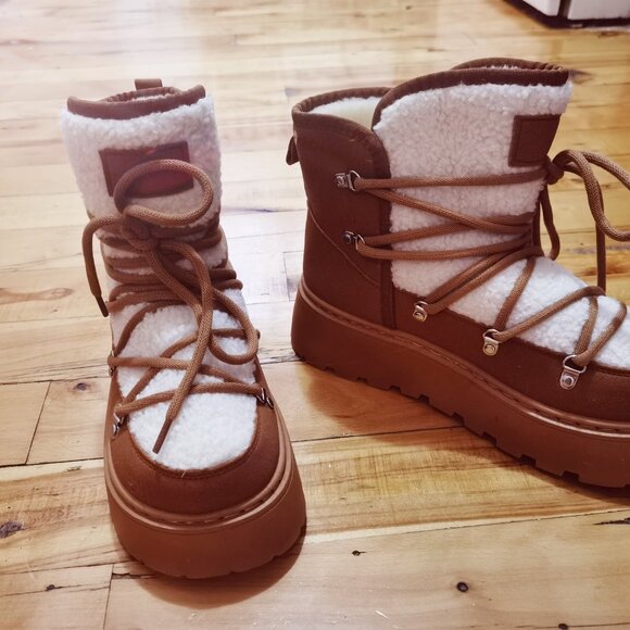 winter boots beige and white size 8 - 8.5 - Picture 5 of 5